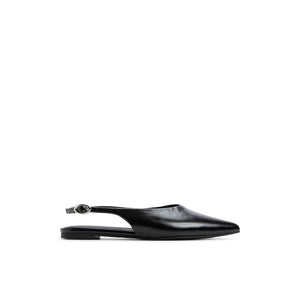 Astride  /  Ballerinas & Mary Janes