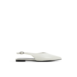 Astride  /  Ballerinas & Mary Janes