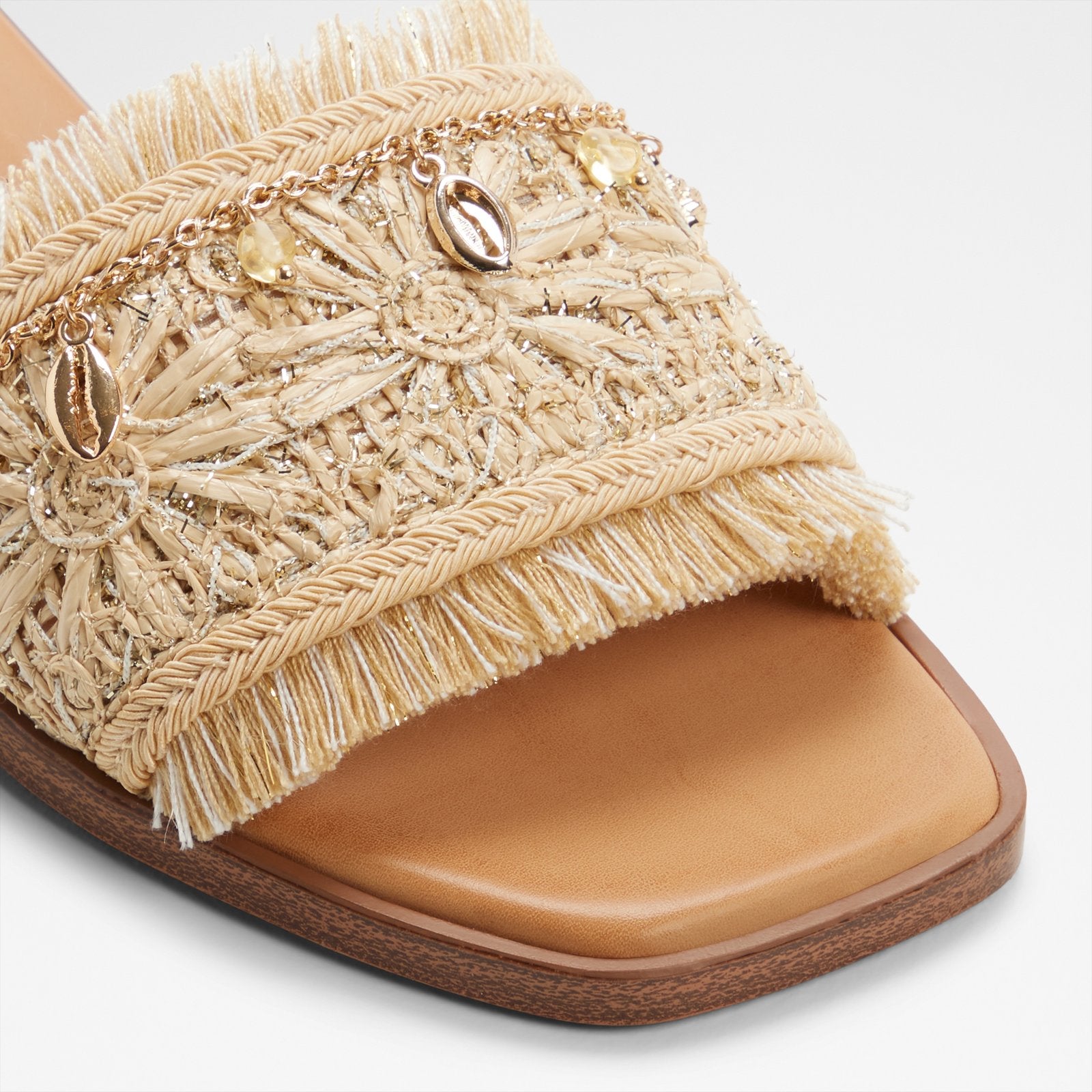 Aurana / Flat Sandals