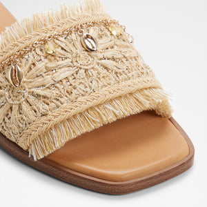 Aurana / Flat Sandals