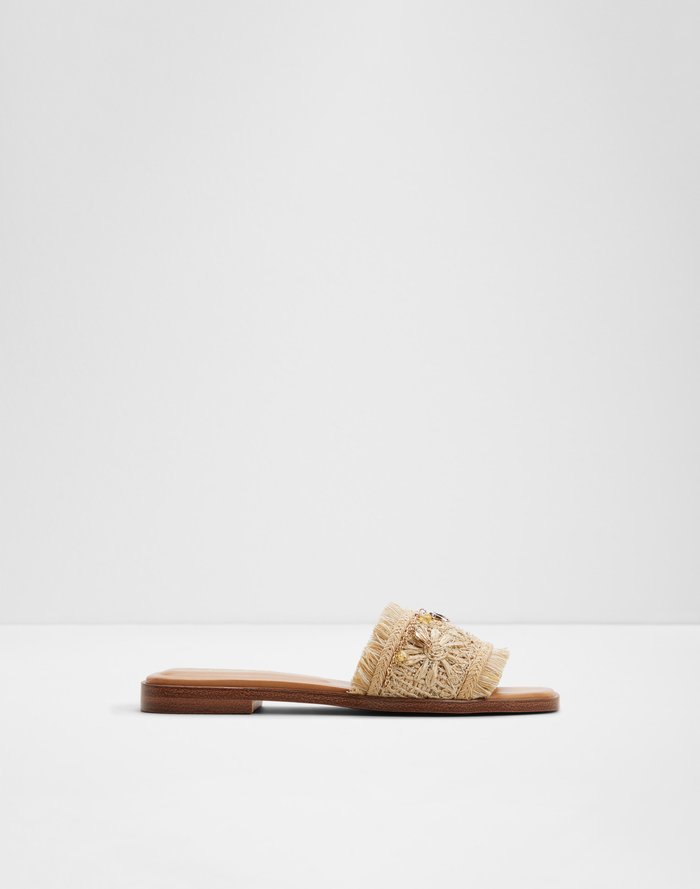 Aurana / Flat Sandals