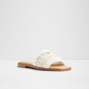 Aurana / Flat Sandals