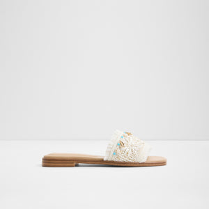 Aurana / Flat Sandals