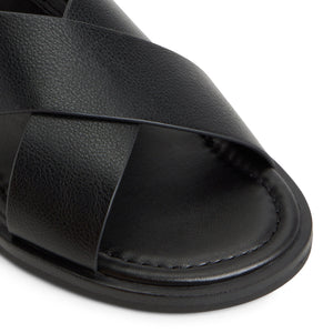 Avaline / Flat Sandals