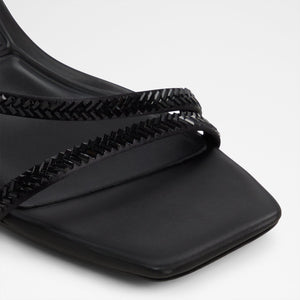 Avelinne / Heeled Sandals