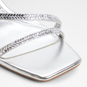 Avelinne / Heeled Sandals