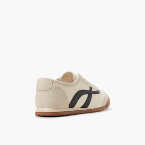 Beaa \ Sneakers