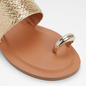 Beachwalk / Flat Sandals