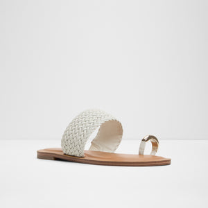 Beachwalk / صنادل مسطحة