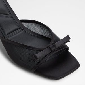Begoniaa / Heeled Sandals