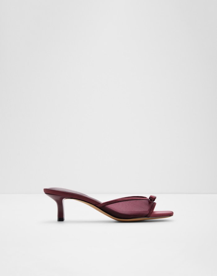 Begoniaa / Heeled Sandals