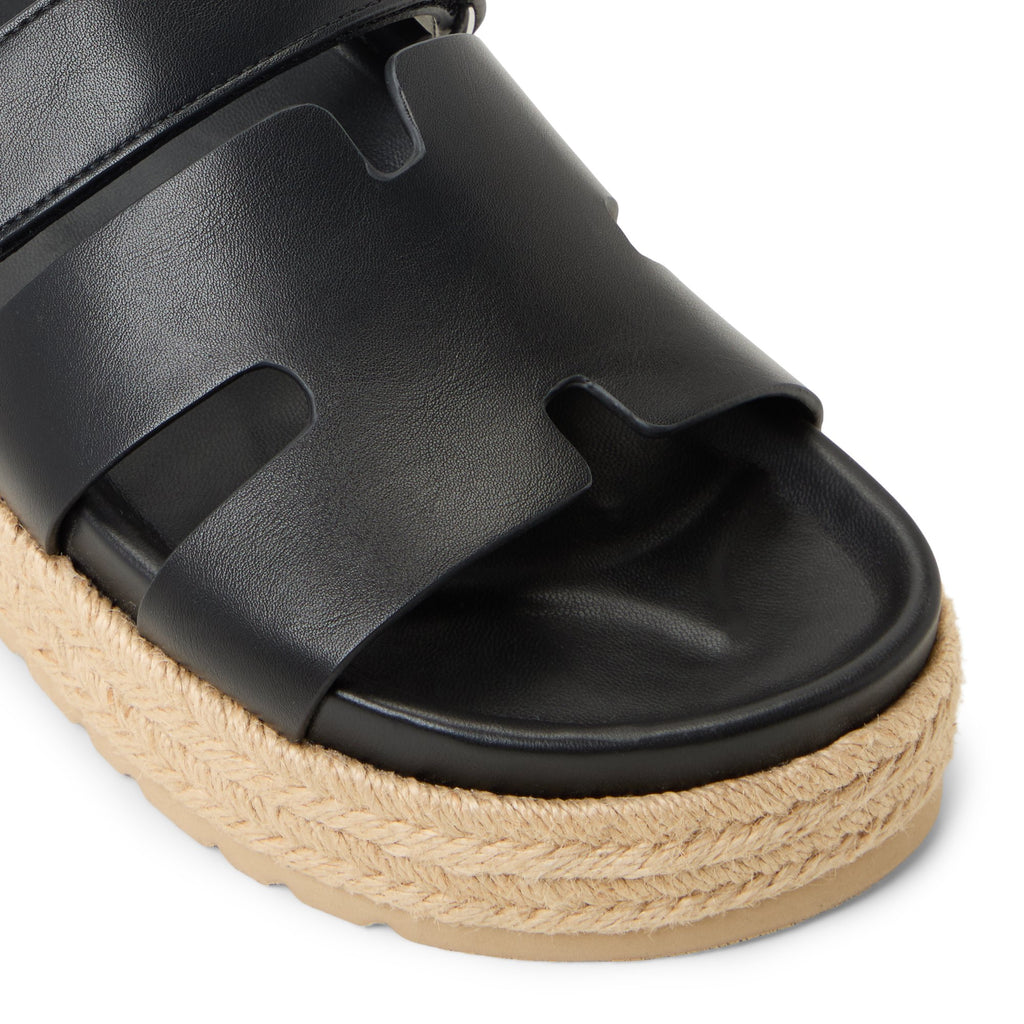 Belizee  /  Wedge Sandals