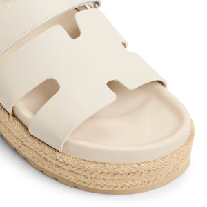 Belizee  /  Wedge Sandals