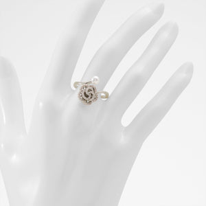 Bellefleure / Accessories