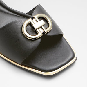Bellenor / Flat Sandals