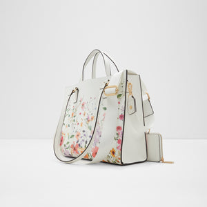 Bellona / Satchel