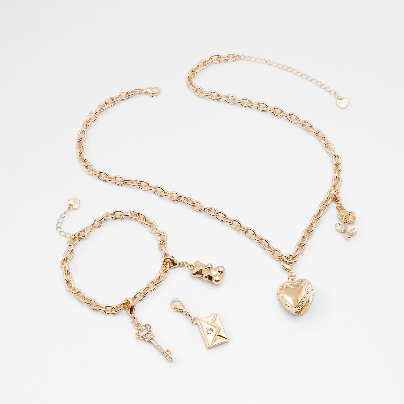 Bemyvalentine / Accessories