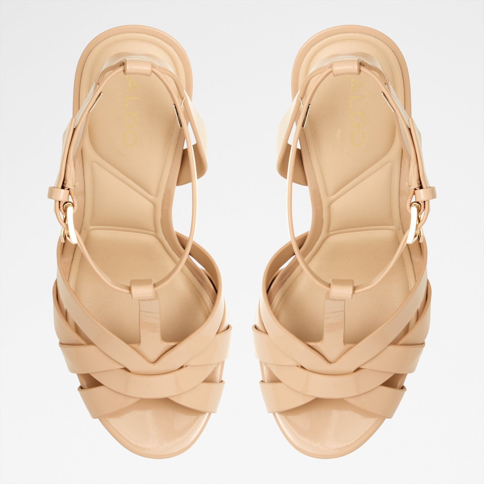 Borneolaan / Heeled Sandals
