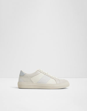 Braxton / Sneakers