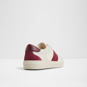 Braxton / Sneakers