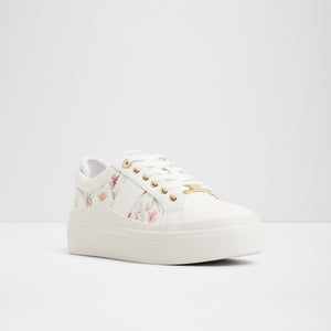 Brynlee / Sneakers