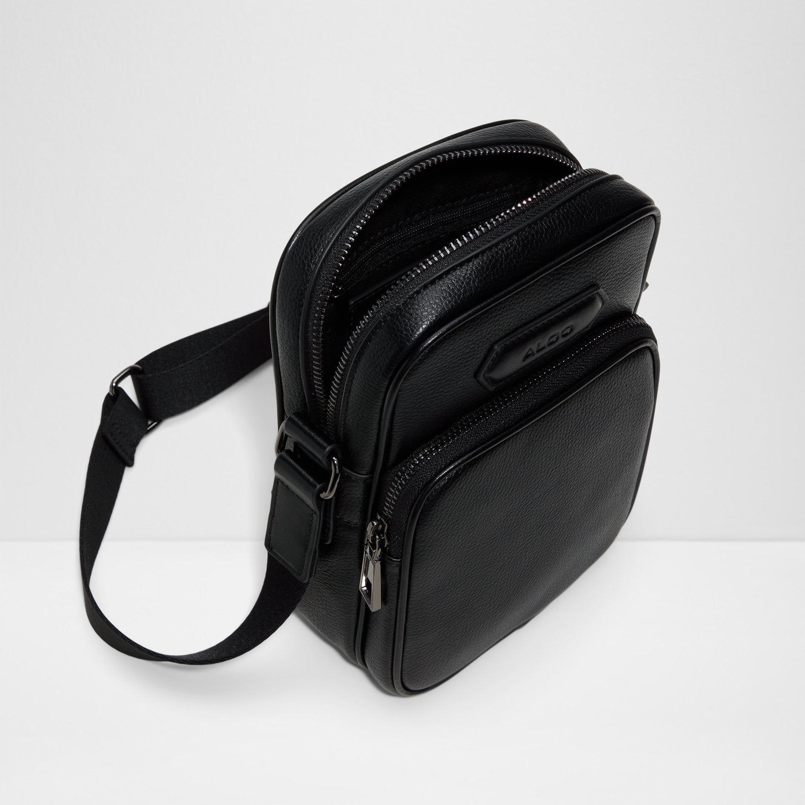 Caekath / Cross Body
