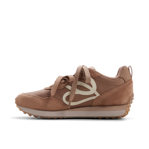 Caely / Sneakers