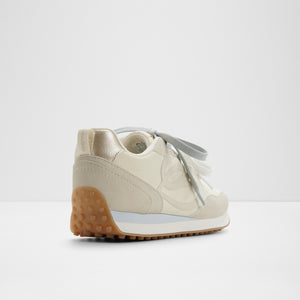 Caely / Sneakers