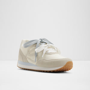 Caely / Sneakers