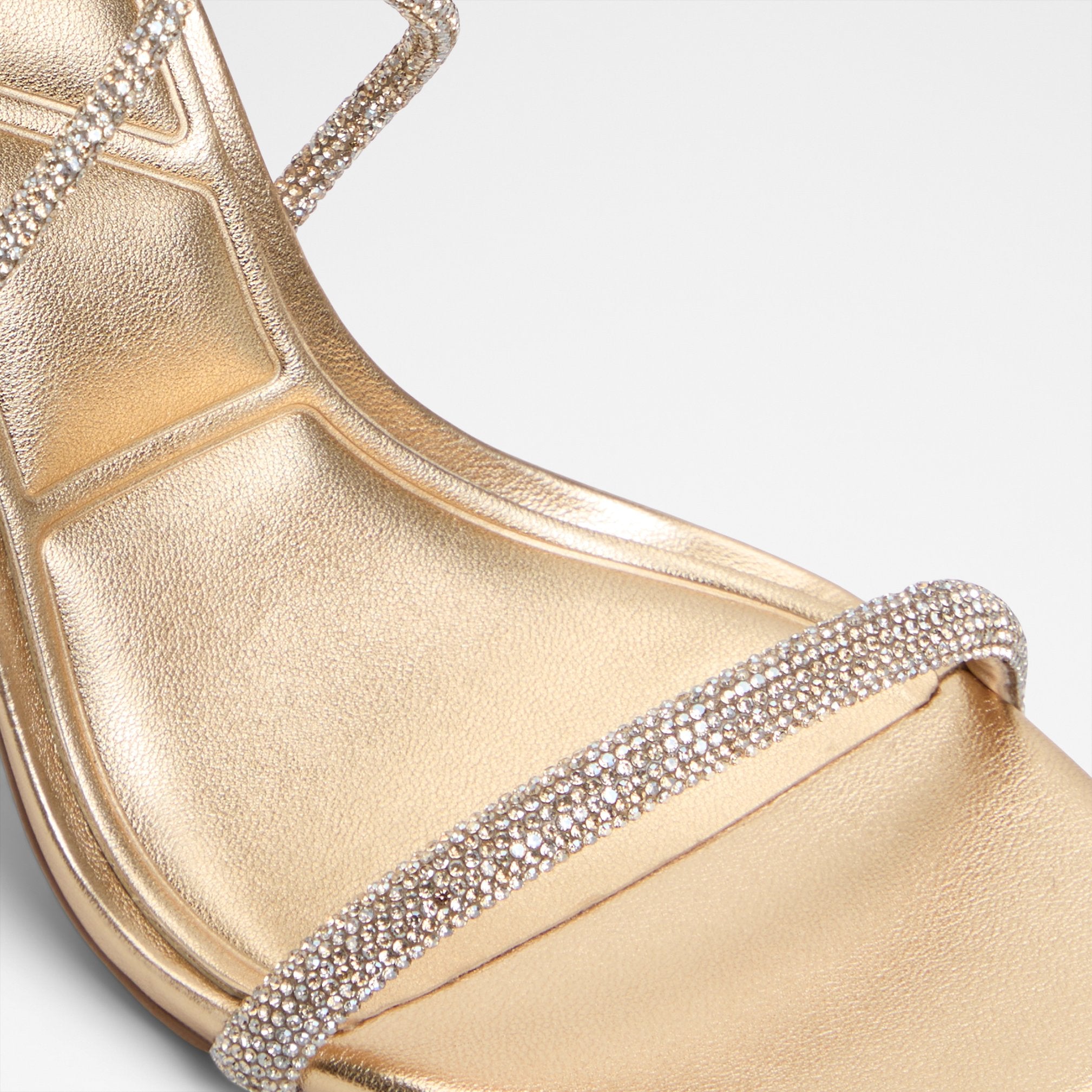 Caladonia / Heeled Sandals