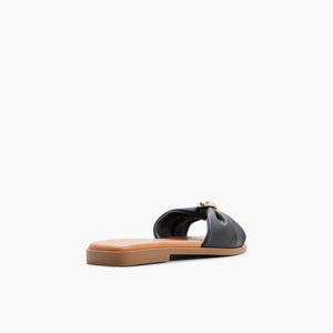 Cammiee \ Flat Sandals