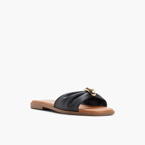 Cammiee \ Flat Sandals