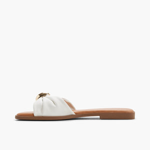 Cammiee \ Flat Sandals