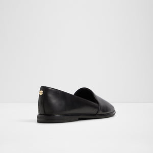 Caraelia / Slip Ons