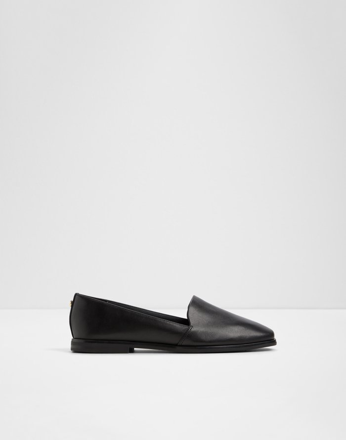 Caraelia / Slip Ons