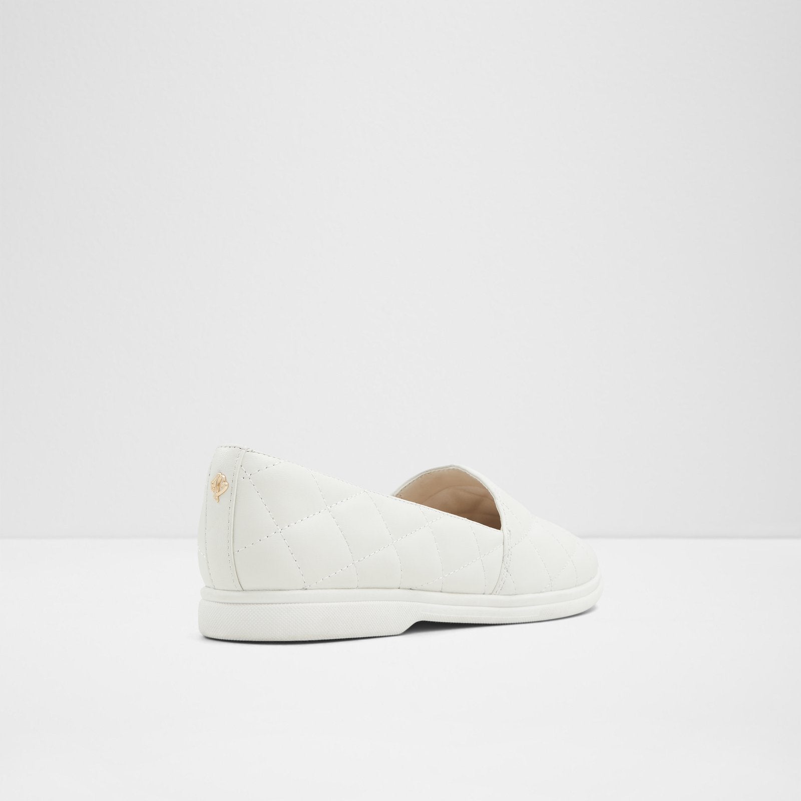 Caraennon / Slip Ons
