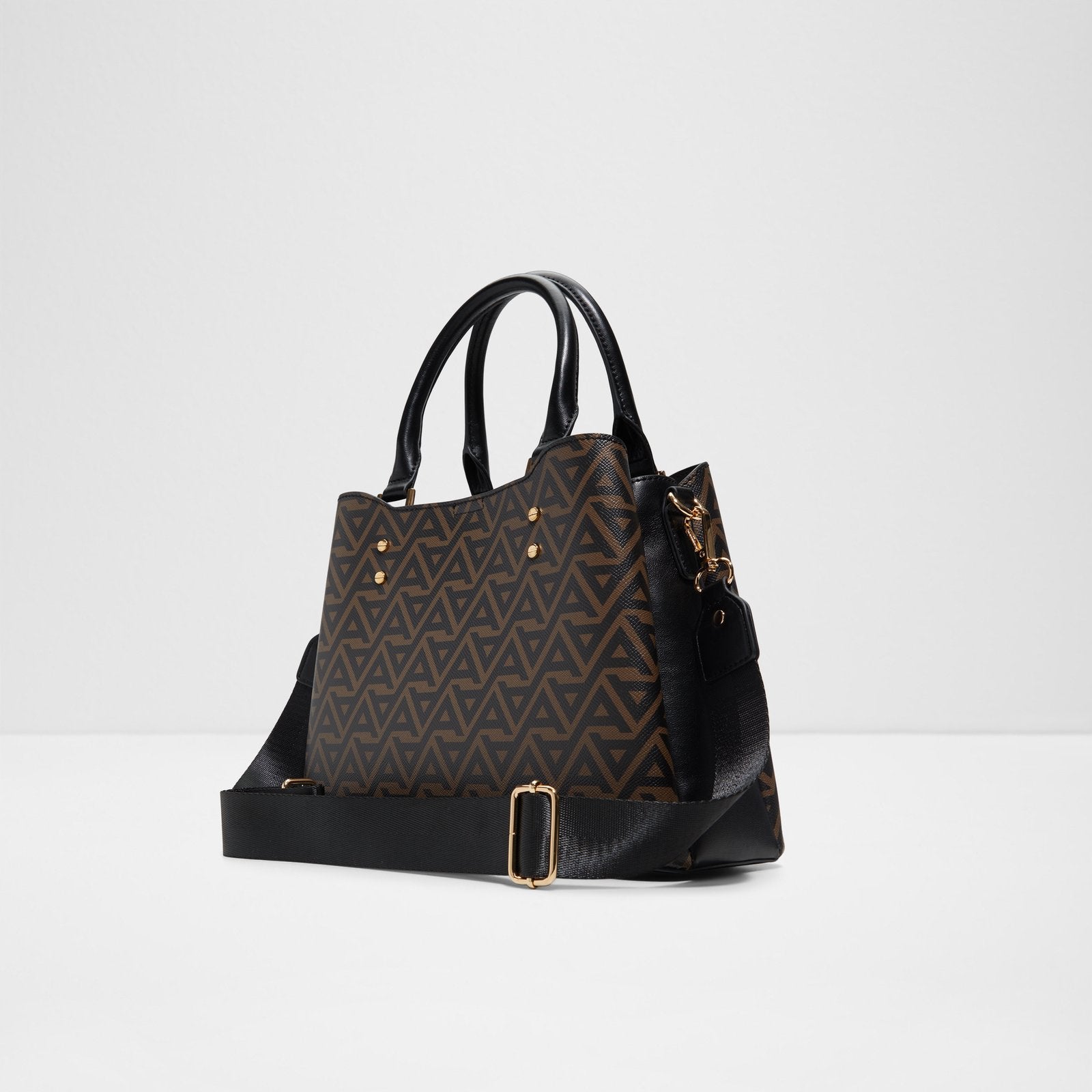 Caraever / Satchel