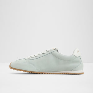 Carefree / Sneakers