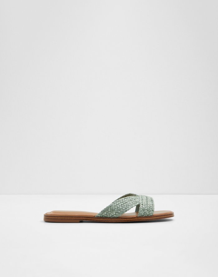 Caria / Flat Sandals