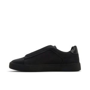 Carlowe / Slip Ons
