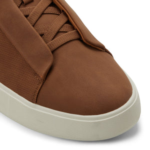 Carlowe / Slip Ons