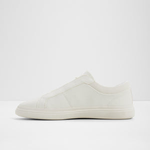 Carlson / Sneakers
