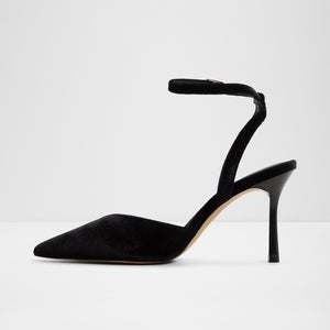 Carolling / Heeled Shoes