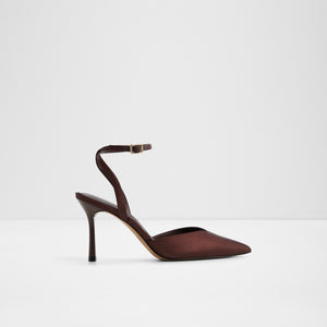 Carolling / Heeled Shoes