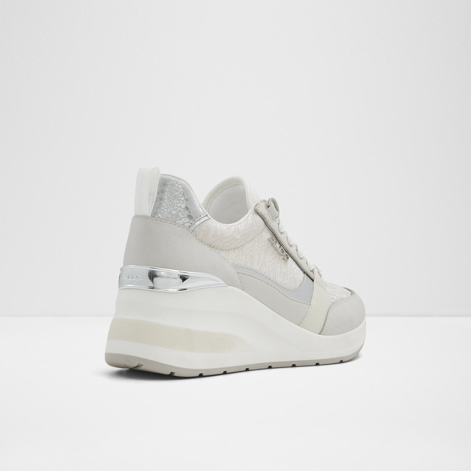 Caroteriel / Sneakers