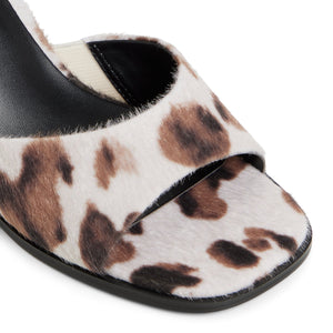 Cassiee / Heeled Sandals