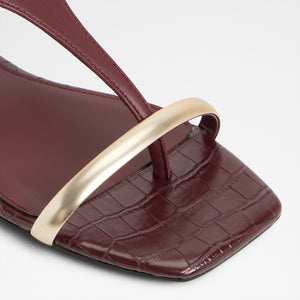 Catlyn / Flat Sandals