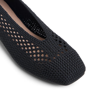 Chantillie  /  Ballerinas & Mary Janes