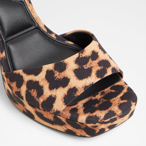 Chicgleam / Heeled Sandals