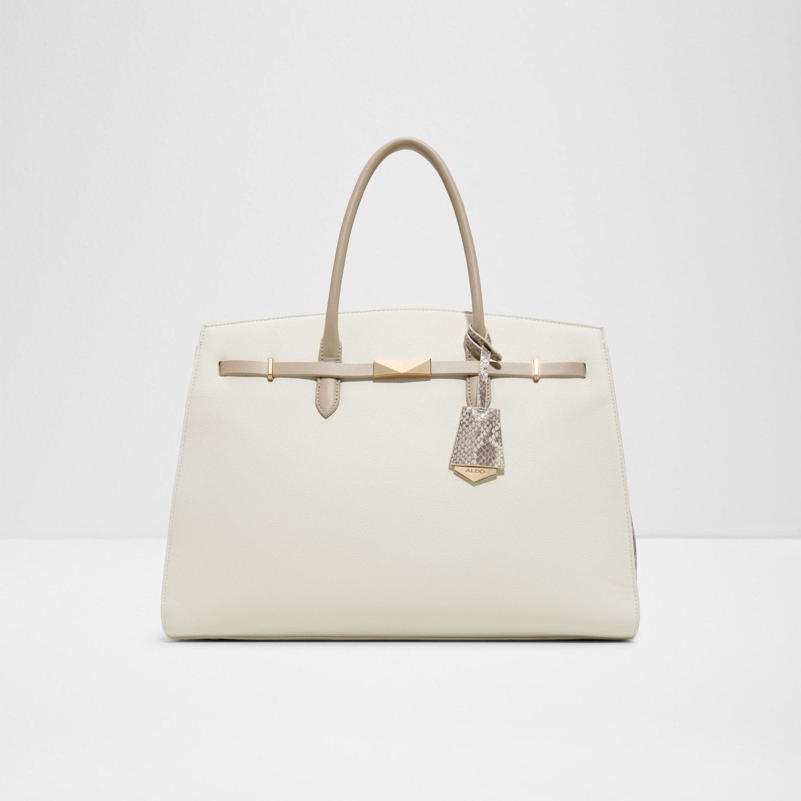 Claudiea / Tote